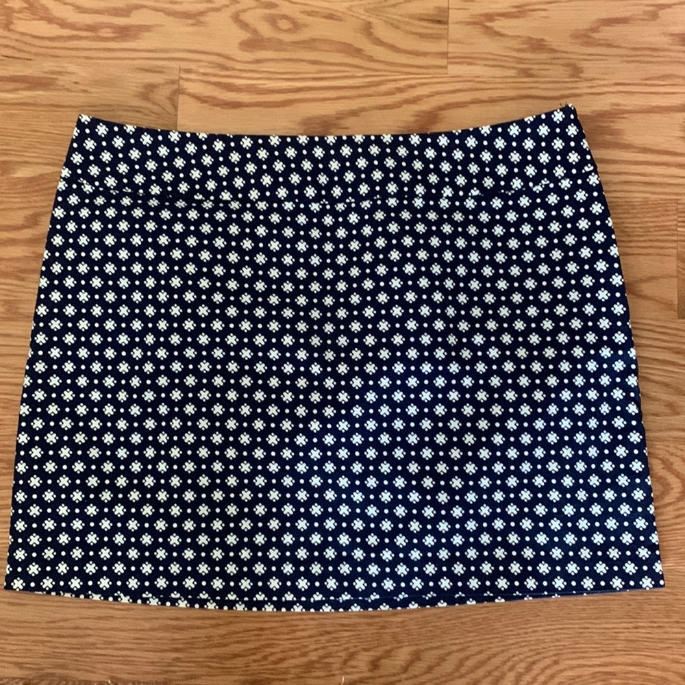 Old Navy Sz 6 skirt